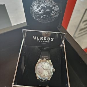 NIB VERSUS VERSACE Echo Park Stainless Steel & Leather Strap Watch